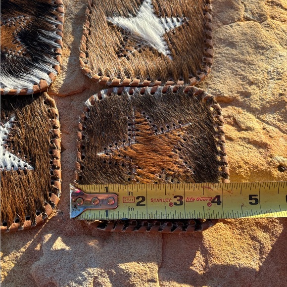 Cowhide square with star leather coasters set of 4 - Picture 7 of 8